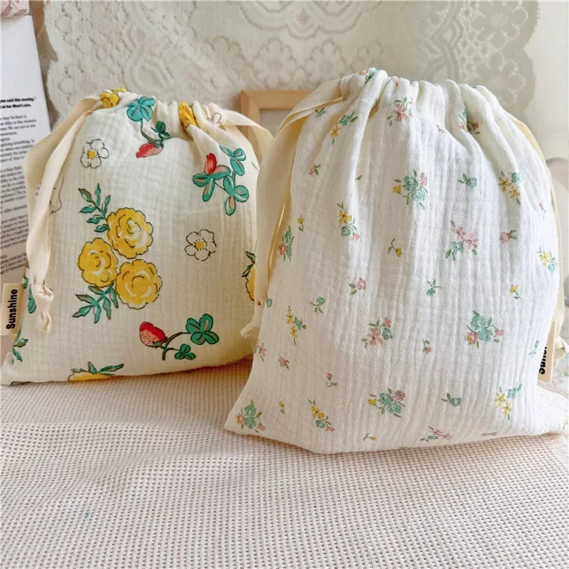 Natural Cotton Mommy Bag – Outdoor Baby Diaper Carrier, Cute Printed Drawstring Pouch 27x25cm