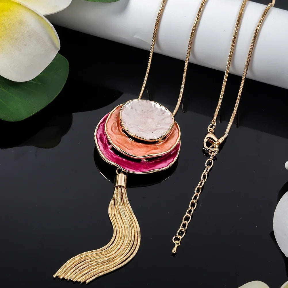 New in Pendant Necklace Round Layered