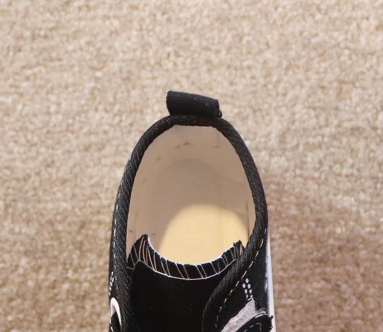 Kids’ Canvas Sneakers – Soft, Non-Slip, Breathable Shoes