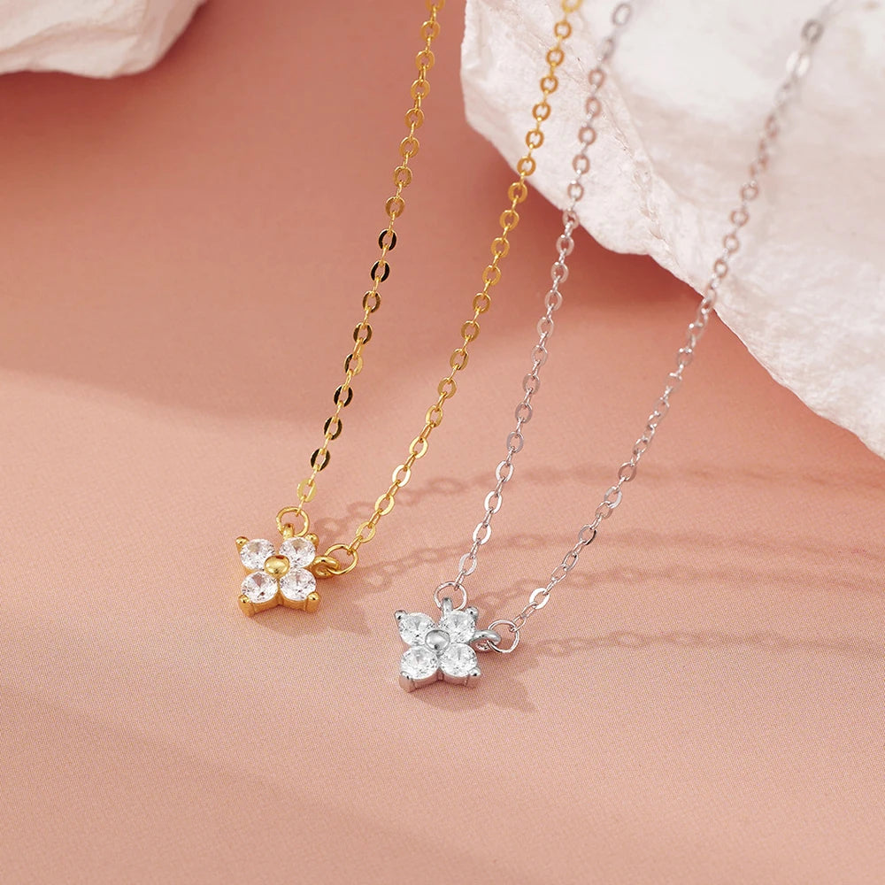 Tiny Flower Zircon Necklace