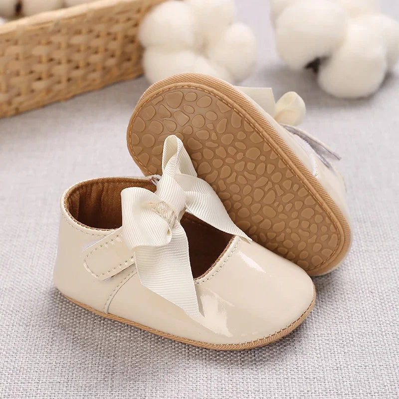 Baby Girl White Lace Moccasins – Non-Slip Princess Bow Shoes