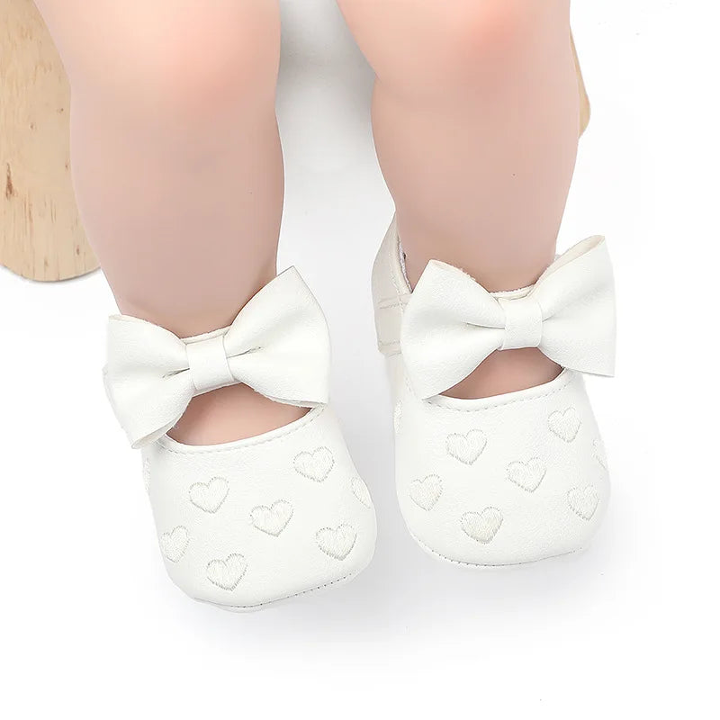 Baby Girls First-Step Shoes (0–18M) – Soft Sole Dress Shoes with Bow & Heart