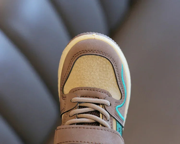 👟 Kids Lightweight Non-Slip Sneakers (21–32)