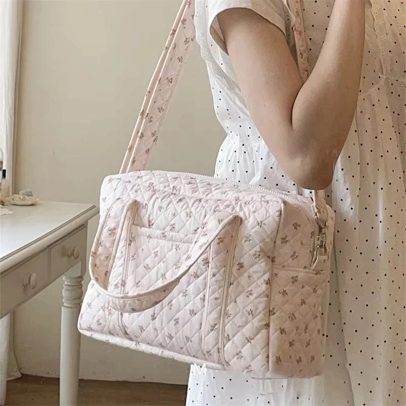 New Embroidered Mom Bag – Large Capacity, Lightweight, Multi-Functional Handbag