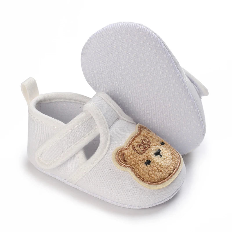 Infant Spring Sneakers (0–18M) – White Non-Slip Soft-Soled Shoes