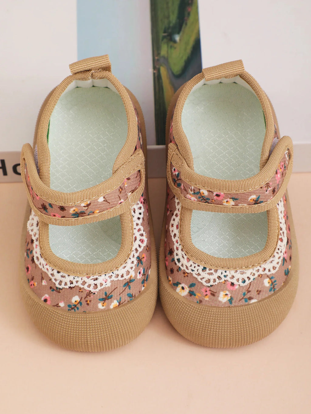 Kids’ Korean Canvas Shoes – Soft-Soled Sneakers