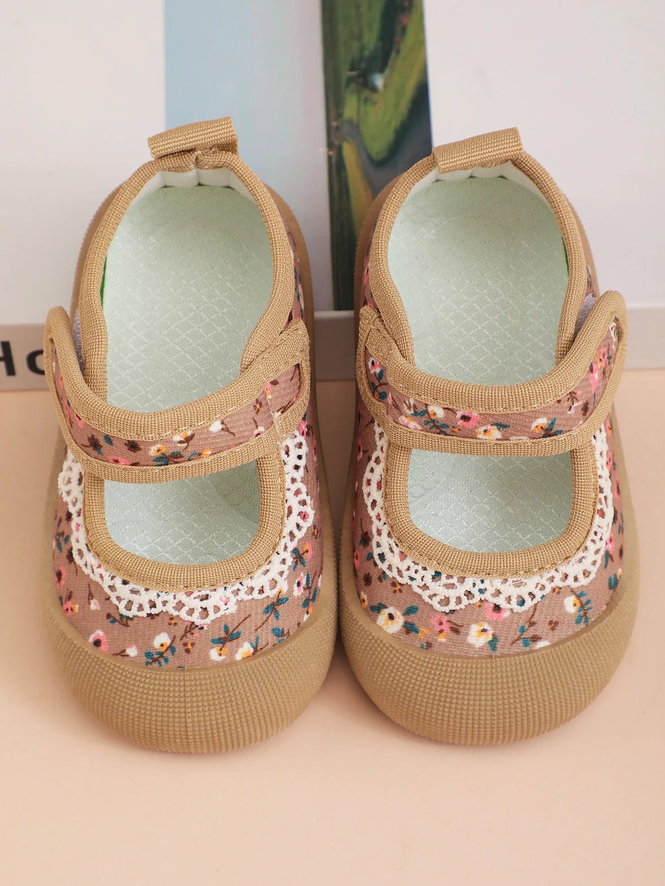 Kids’ Korean Canvas Shoes – Soft-Soled Sneakers