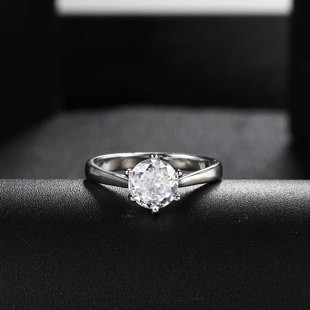 Forever Six Claws Zirconia Ring
