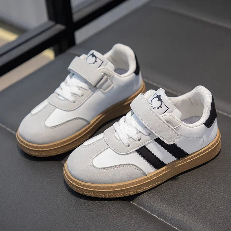 Kids’ Lightweight Skate Sneakers – Breathable, Non-Slip Shoes