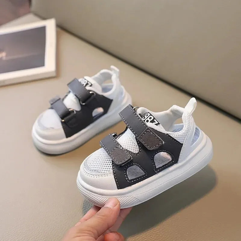 Kids Summer Mesh Sandals – Breathable Hollow-Out Sport Shoes