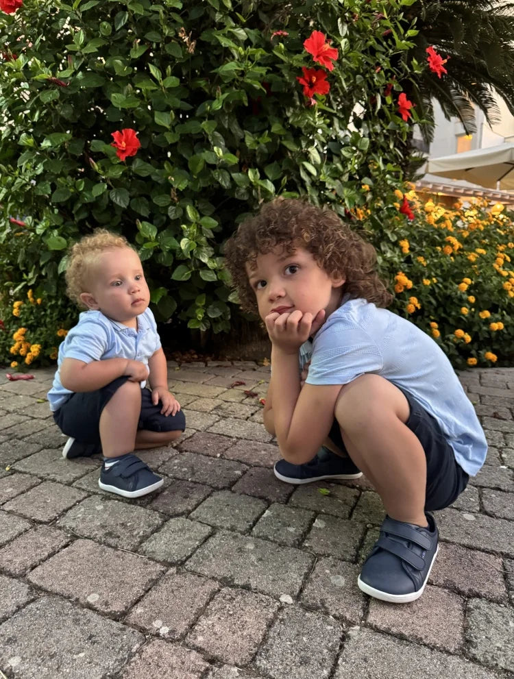 Kids Barefoot Sneakers – Lightweight Wide-Toe Hook & Loop Shoes