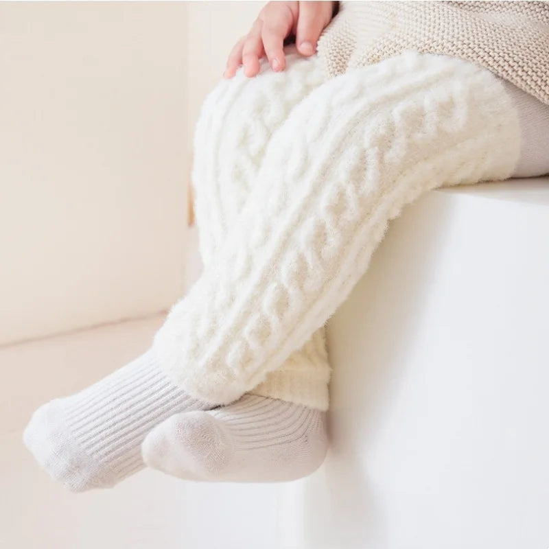 Infant Boys & Girls Knitted Foot Cover