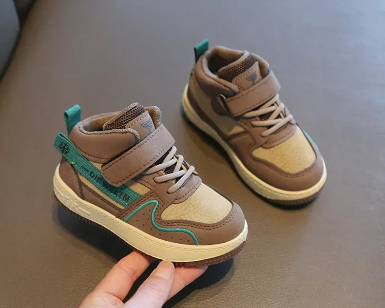 👟 Kids Lightweight Non-Slip Sneakers (21–32)