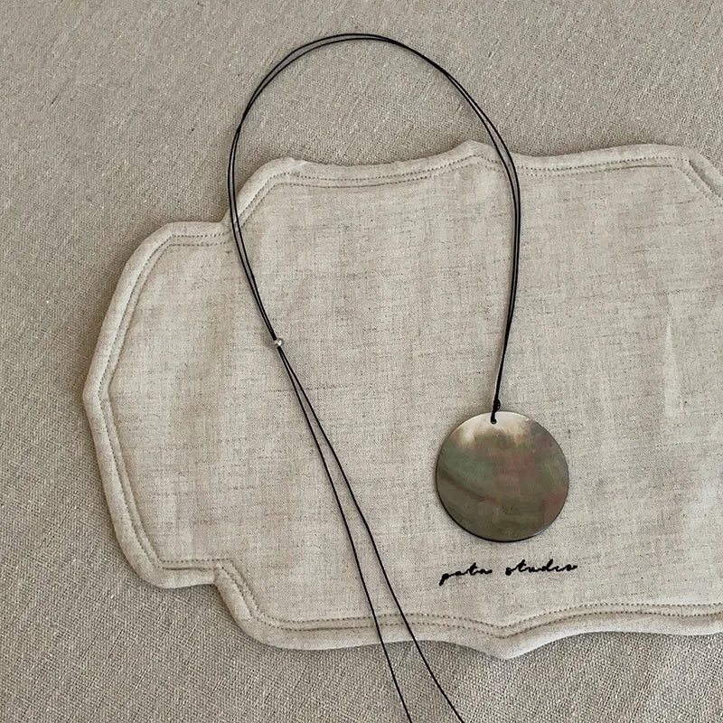 Retro Shell Bead Necklace