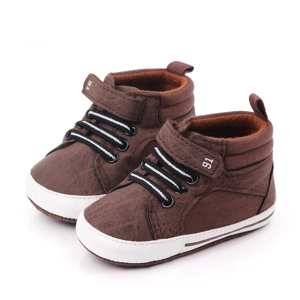 Baby First-Step Sneakers (0–18M) – Soft, Warm, Non-Slip Shoes