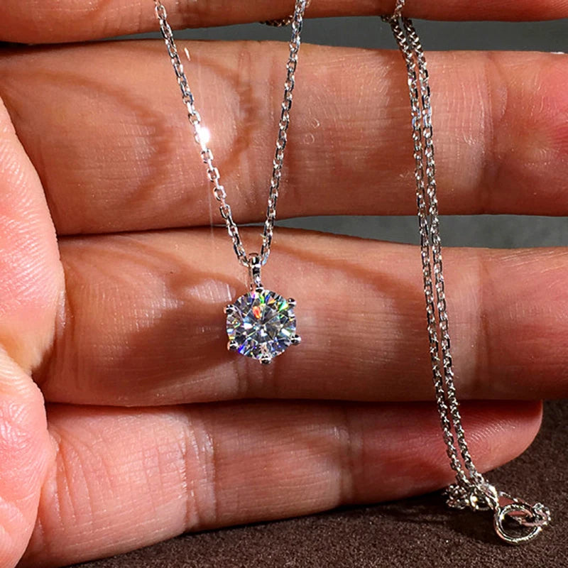 Huitan Luxury 6 Claw Cubic Zirconia