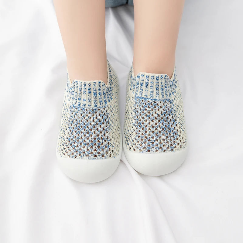 Unisex Baby Walking Shoes – Breathable Anti-Slip Summer/Autumn Sandals