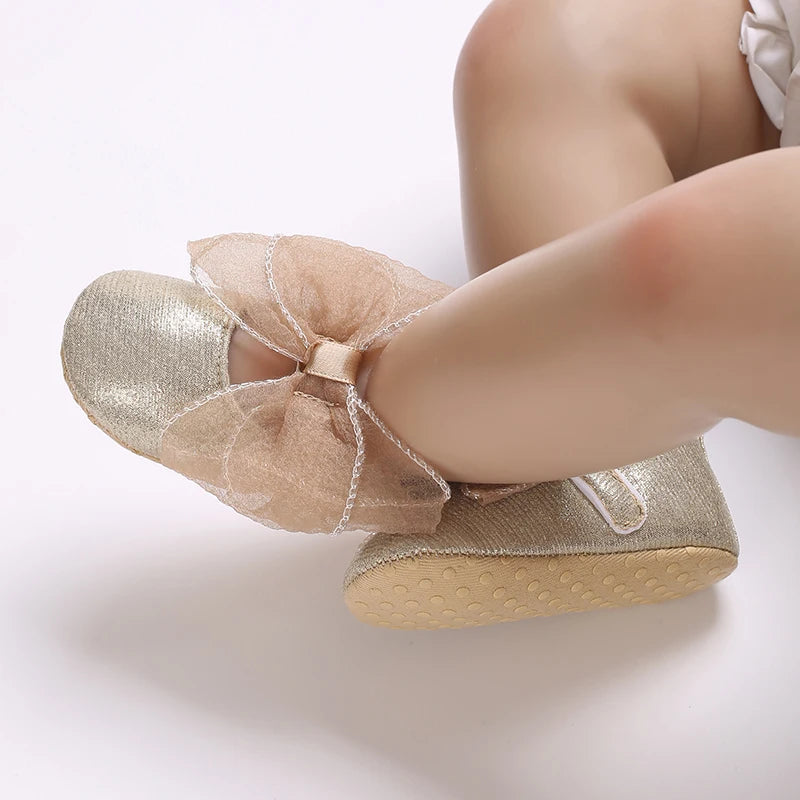 Baby Shoes (0–18M) – Plush Soft Bow Casual Sneakers