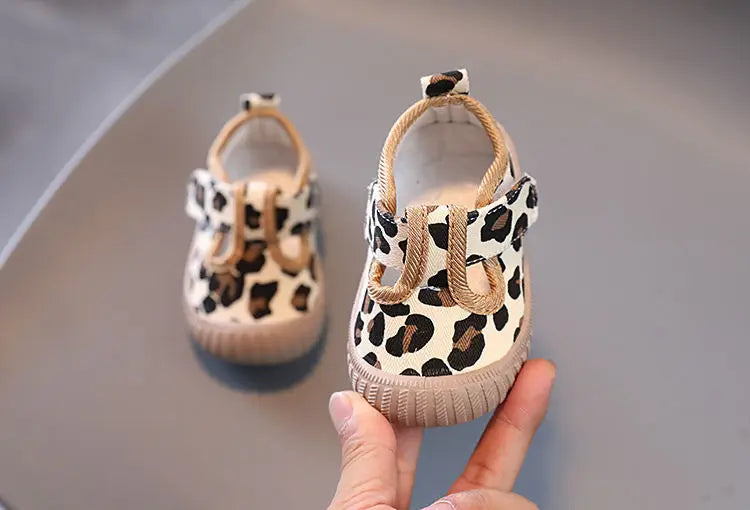 Kids’ Canvas Sneakers – Korean Cartoon Bear First Walkers