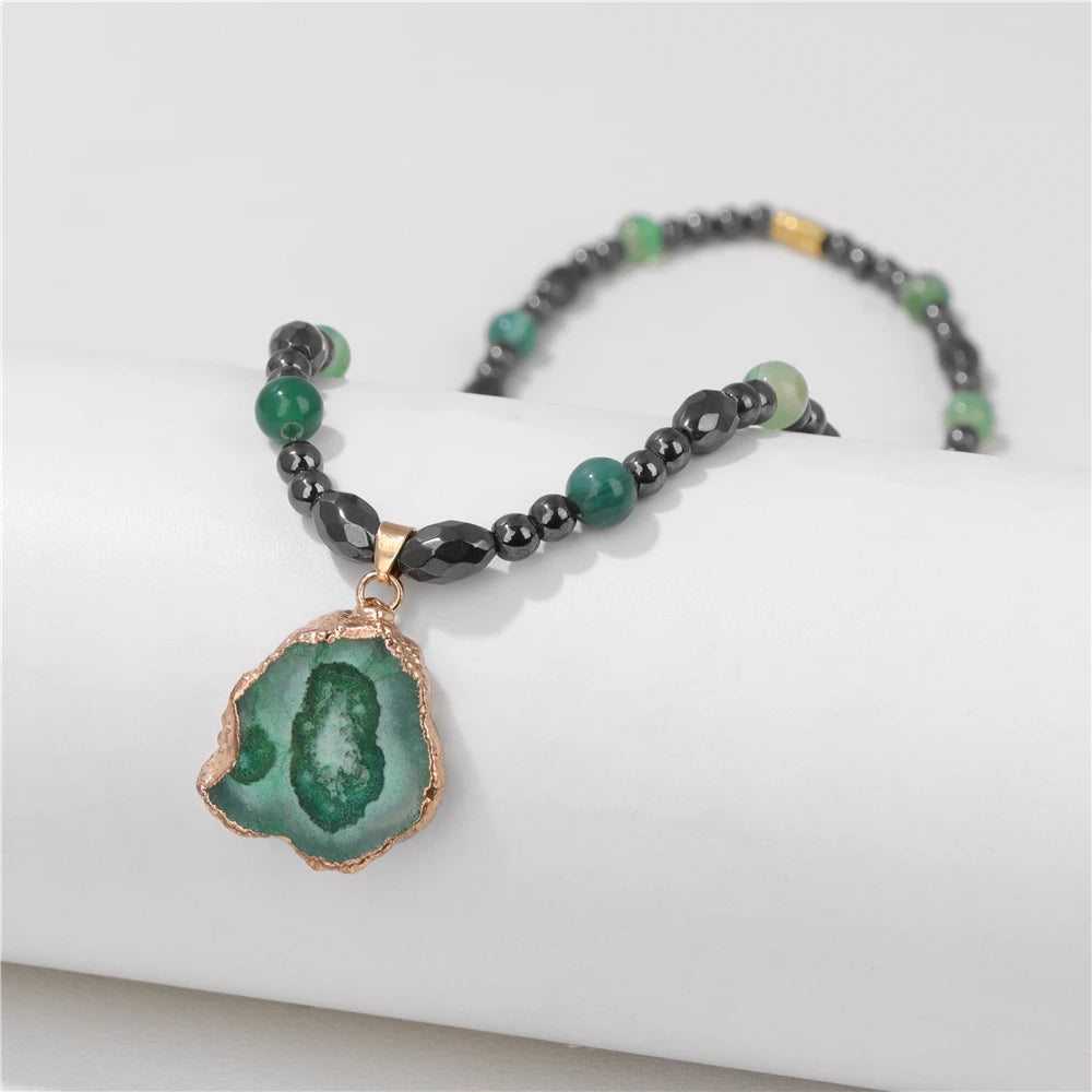 Bohemian Green Agates Slice Pendent Necklace