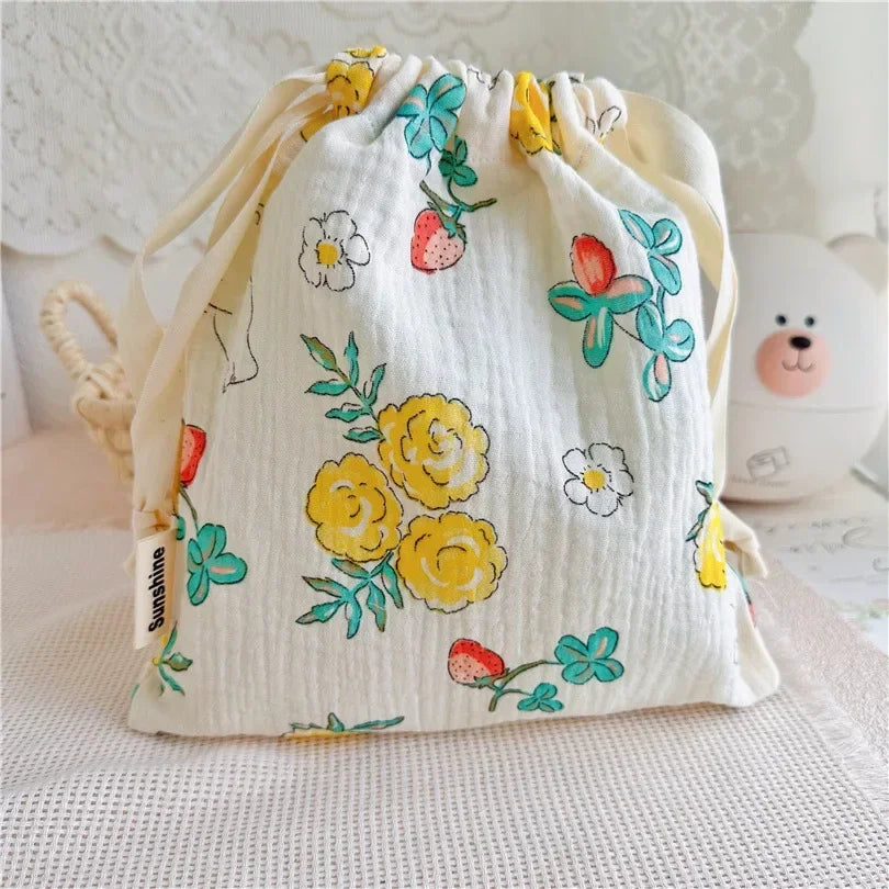 Natural Cotton Mommy Bag – Outdoor Baby Diaper Carrier, Cute Printed Drawstring Pouch 27x25cm