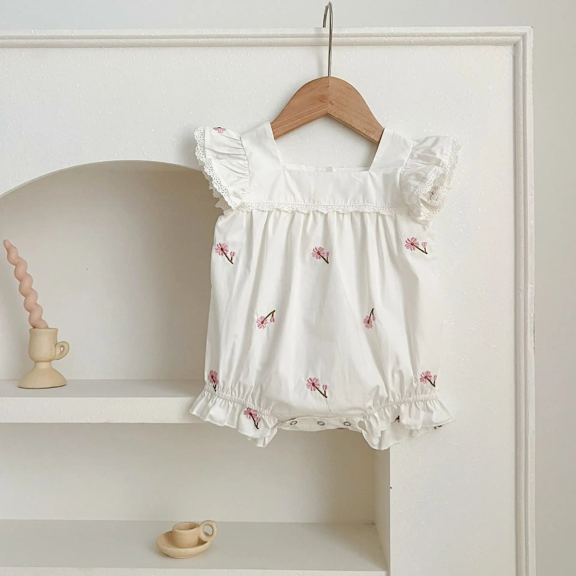 Baby Girls Sleeveless Embroider Flower