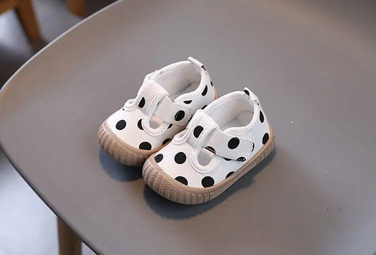 Kids’ Canvas Sneakers – Korean Cartoon Bear First Walkers