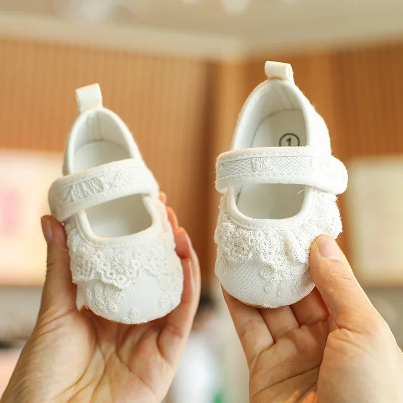 Baby Girl White Lace Moccasins – Non-Slip Princess Bow Shoes
