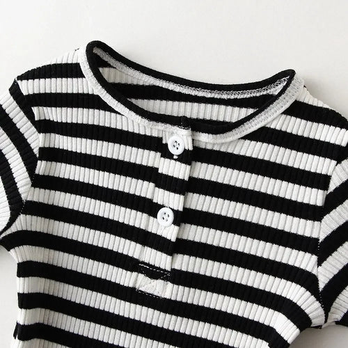 2PCS Baby Boy Set – Bodysuit & Pants (0–12M)