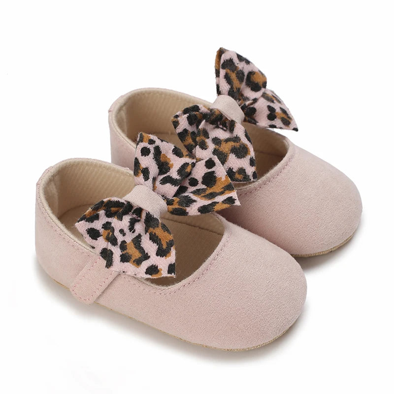 Baby Shoes (0–18M) – Plush Soft Bow Casual Sneakers
