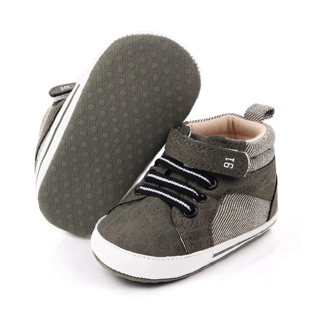 Baby First-Step Sneakers (0–18M) – Soft, Warm, Non-Slip Shoes
