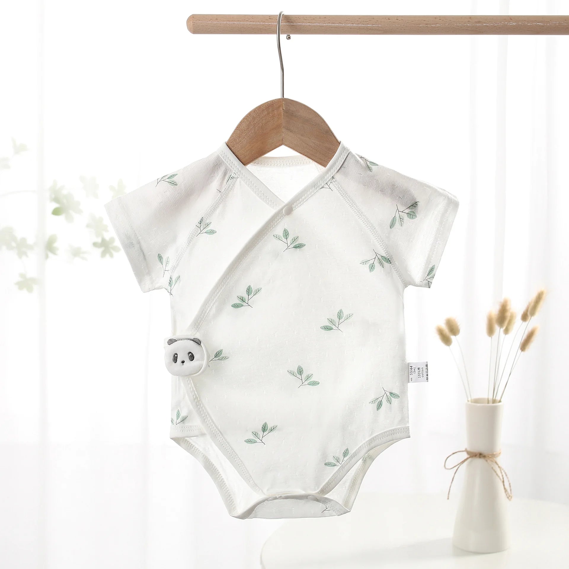 Cute Newborn Baby Short Sleeved Triangle Jumpsuit