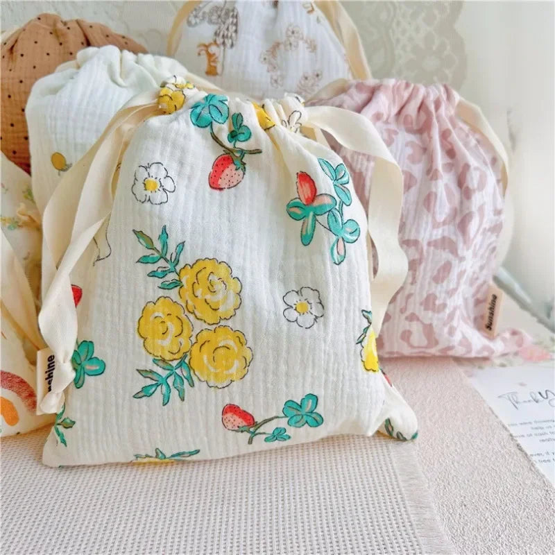 Natural Cotton Mommy Bag – Outdoor Baby Diaper Carrier, Cute Printed Drawstring Pouch 27x25cm